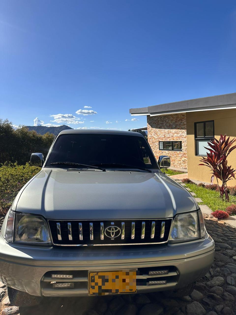 🚘 Toyota VX 2003